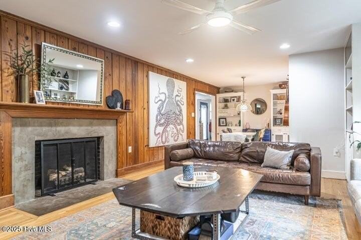420 E Indiana Ave - Photo 5 of 34