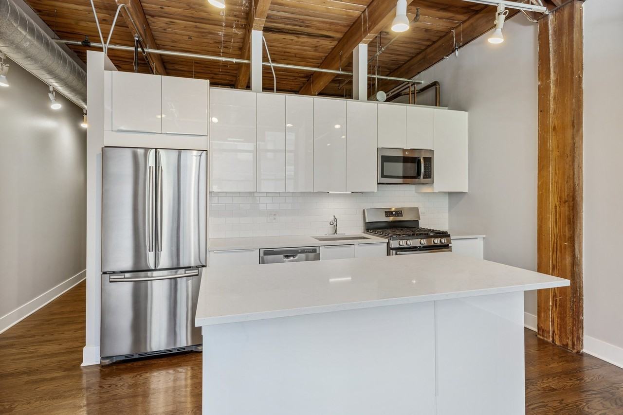 1017 W Washington Blvd #2D - Photo 3 of 14