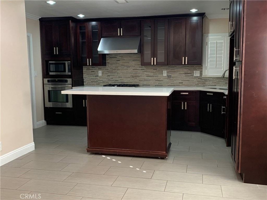 1817 S Palm Ave - Photo 3 of 11