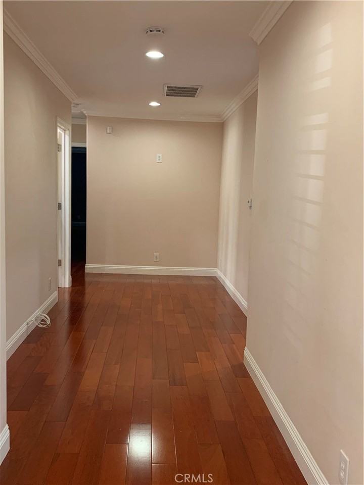 1817 S Palm Ave - Photo 4 of 11