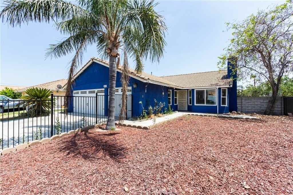 14845 Hibiscus Ave - Photo 3 of 50
