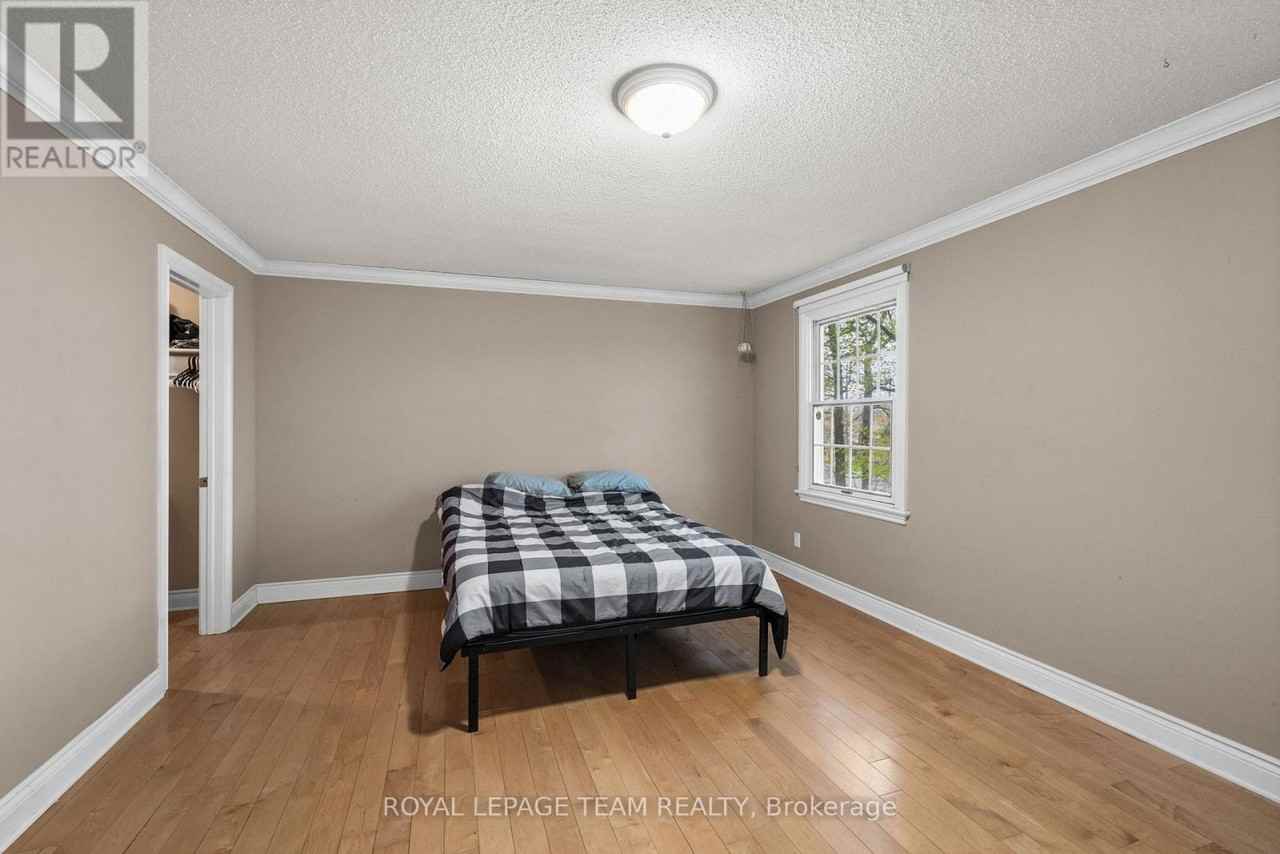 3162 Woodroffe Avenue - Photo 20