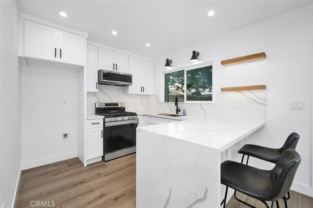 1652 E Rogers St #A - Photo 5 of 23