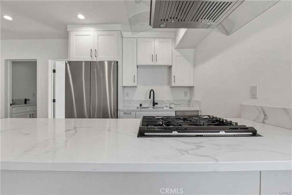 14165 Erwin St - Photo 6 of 22