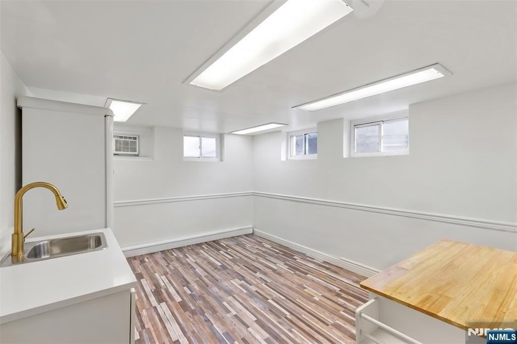 22 E Quackenbush Ave - Photo 5 of 18