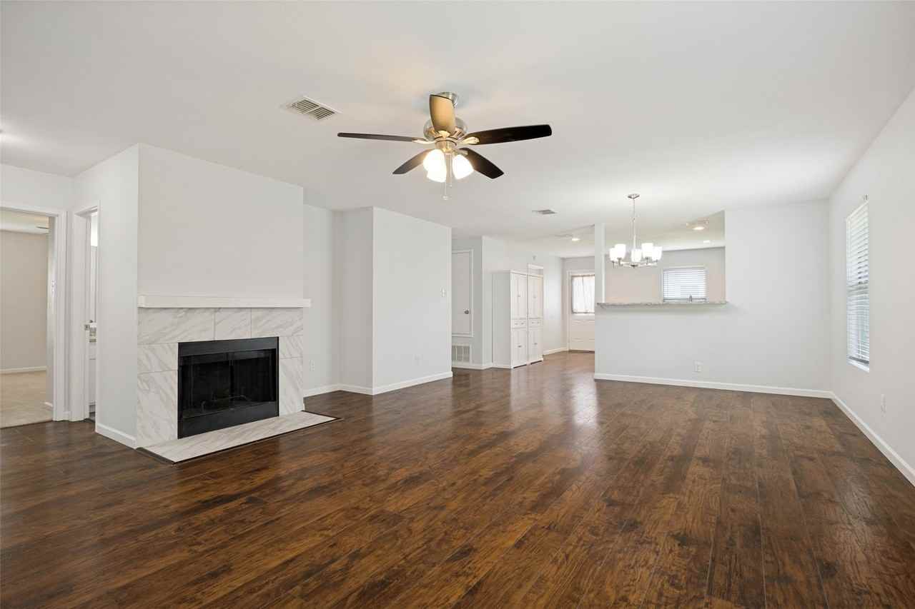 708 Claiborn Ln - Photo 2 of 12