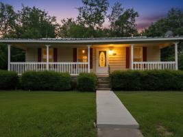 featured image of 411 W College St