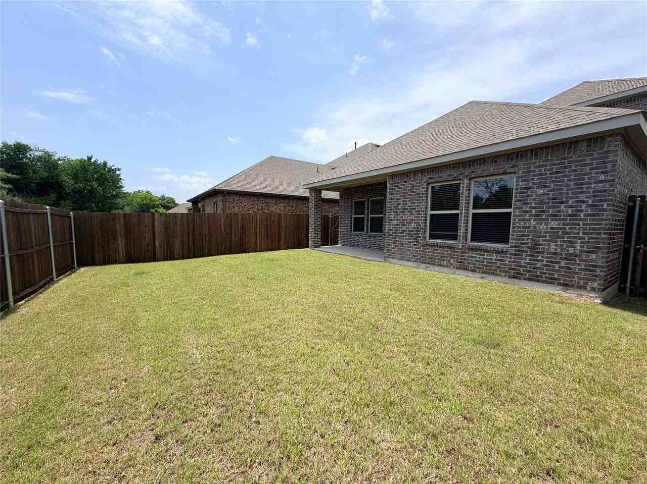 1513 Silver Canoe Way - Photo 7 of 8