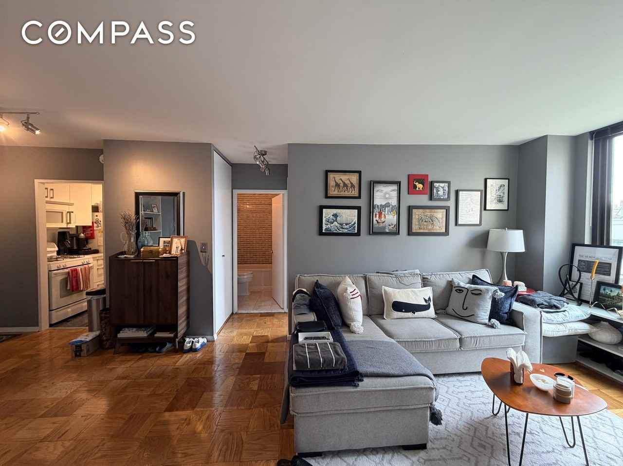 111 E 30th St #8B - Photo 5 of 23
