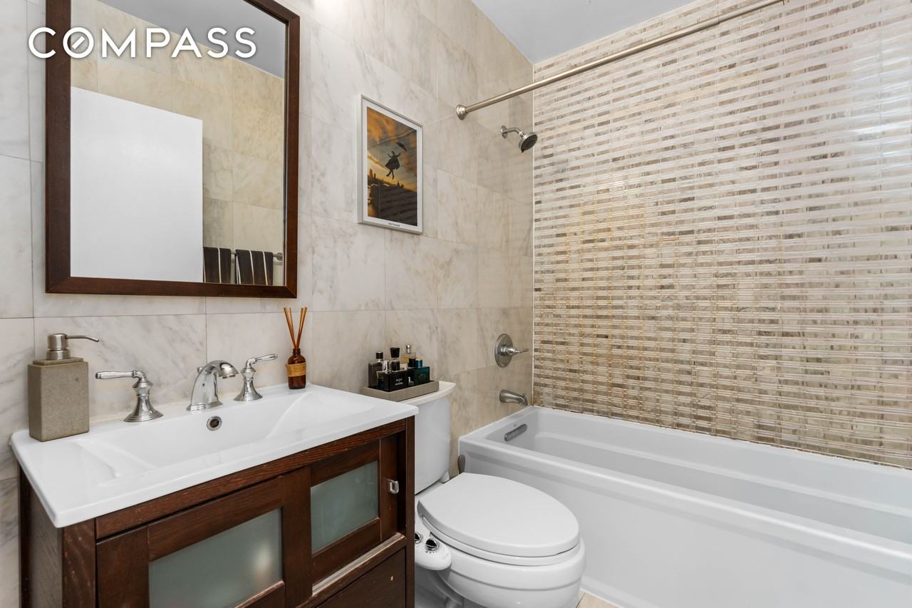 111 E 30th St #8B - Photo 7 of 23