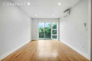 71 Cooper St #4B - Photo 1 of 1