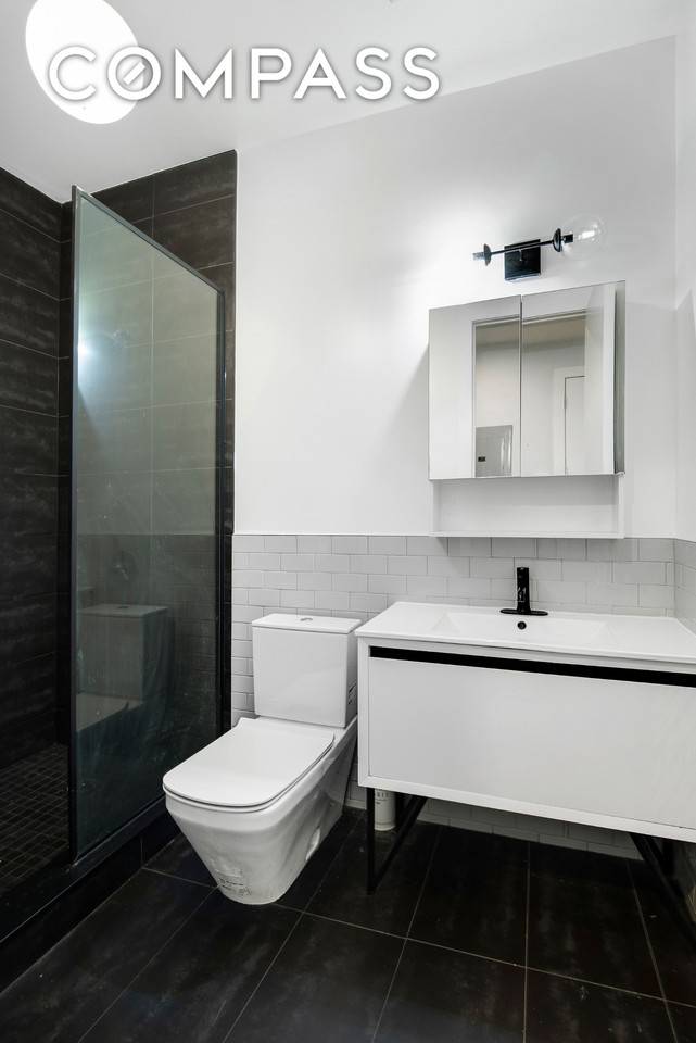 71 Cooper St #4B - Photo 6 of 12