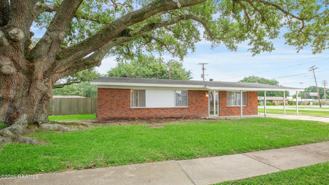 100 Maple Dr - Photo 1 of 1