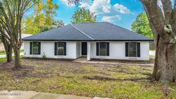 featured image of 213 Presbytere Pkwy