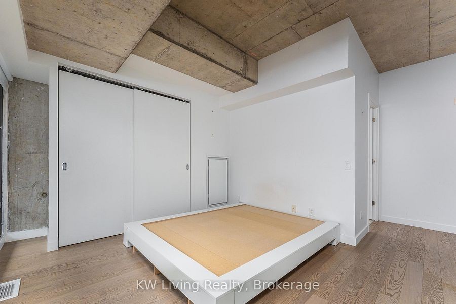 90 Broadview Avenue - Photo 13
