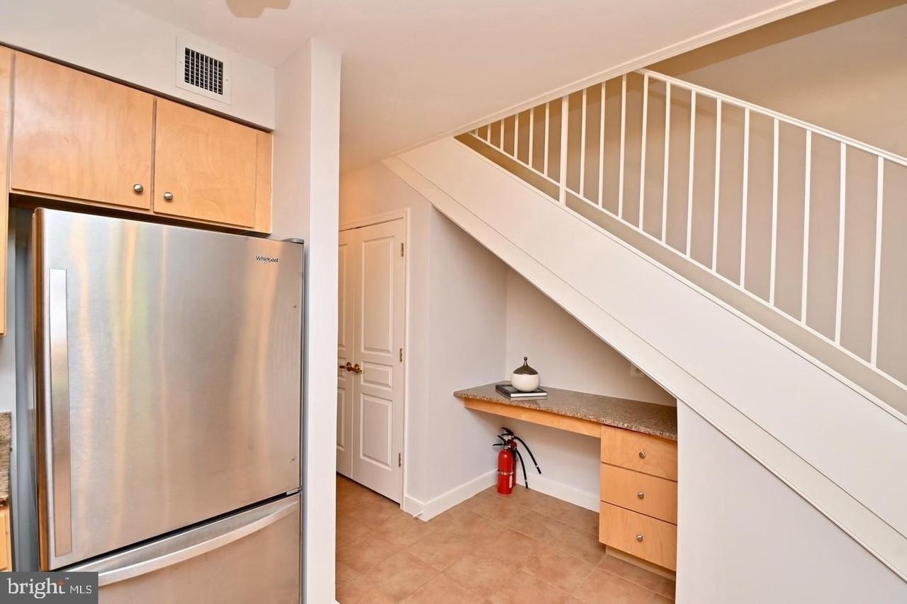 616 E St Nw #449 - Photo 5 of 50