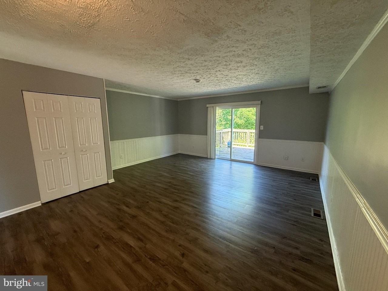 2842 Beckon Dr - Photo 5 of 20