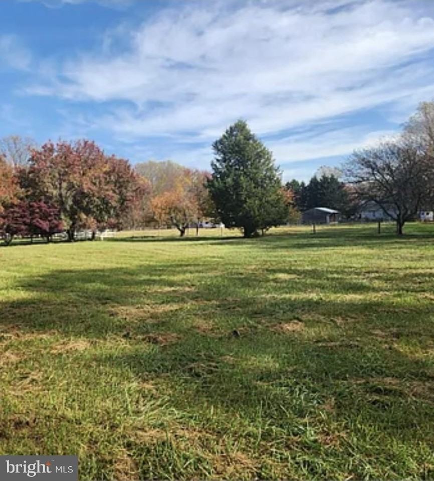 16400 Candy Hill Rd - Photo 5 of 7