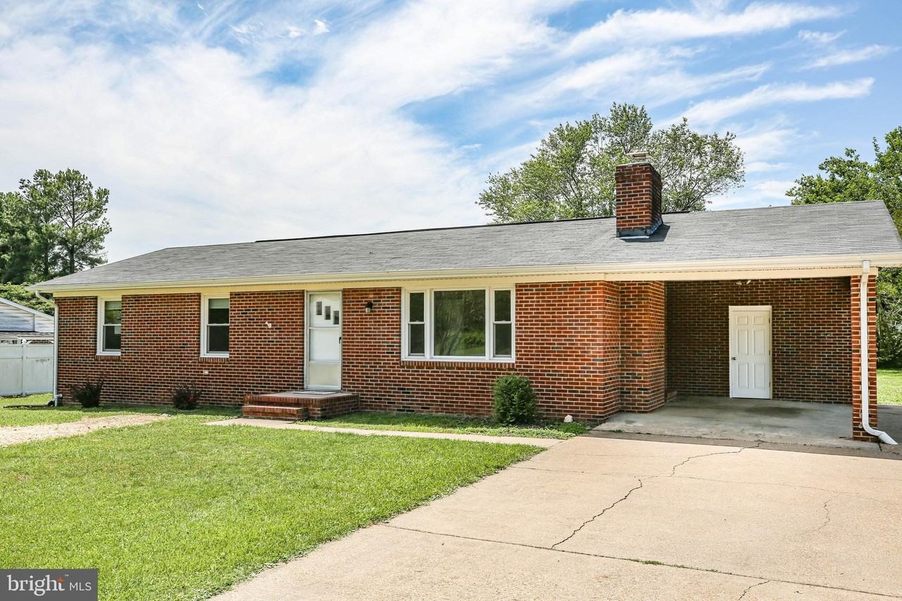 803 Grafton St - Photo 3 of 26