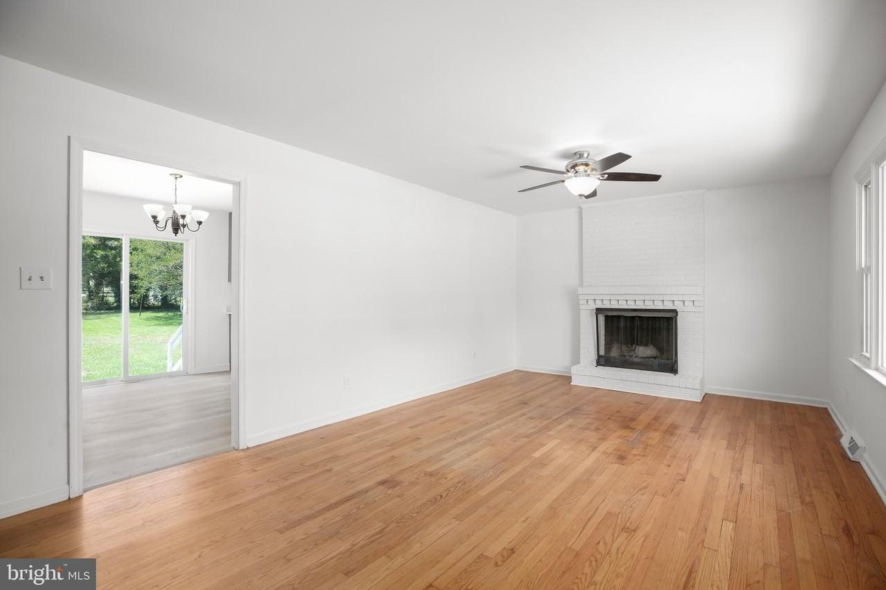 803 Grafton St - Photo 5 of 26
