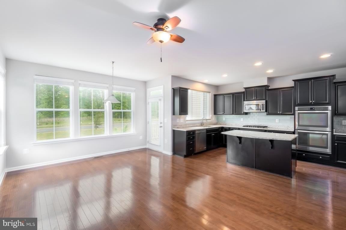 33 Shepherds Hook Way - Photo 6 of 28