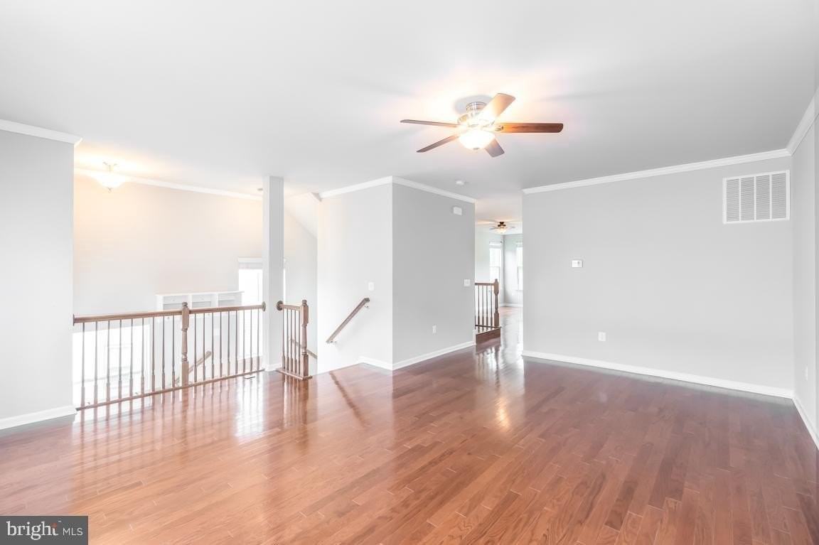 33 Shepherds Hook Way - Photo 7 of 28