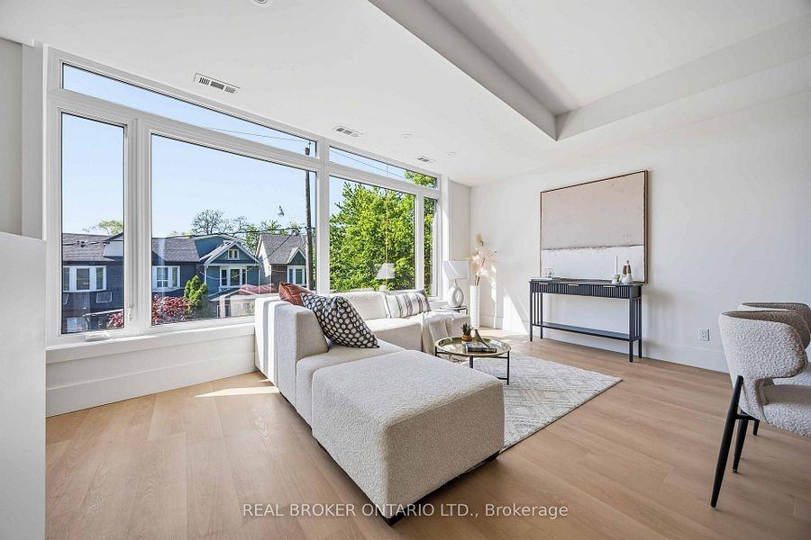 102 Boultbee Avenue #d - Photo 5 of 26