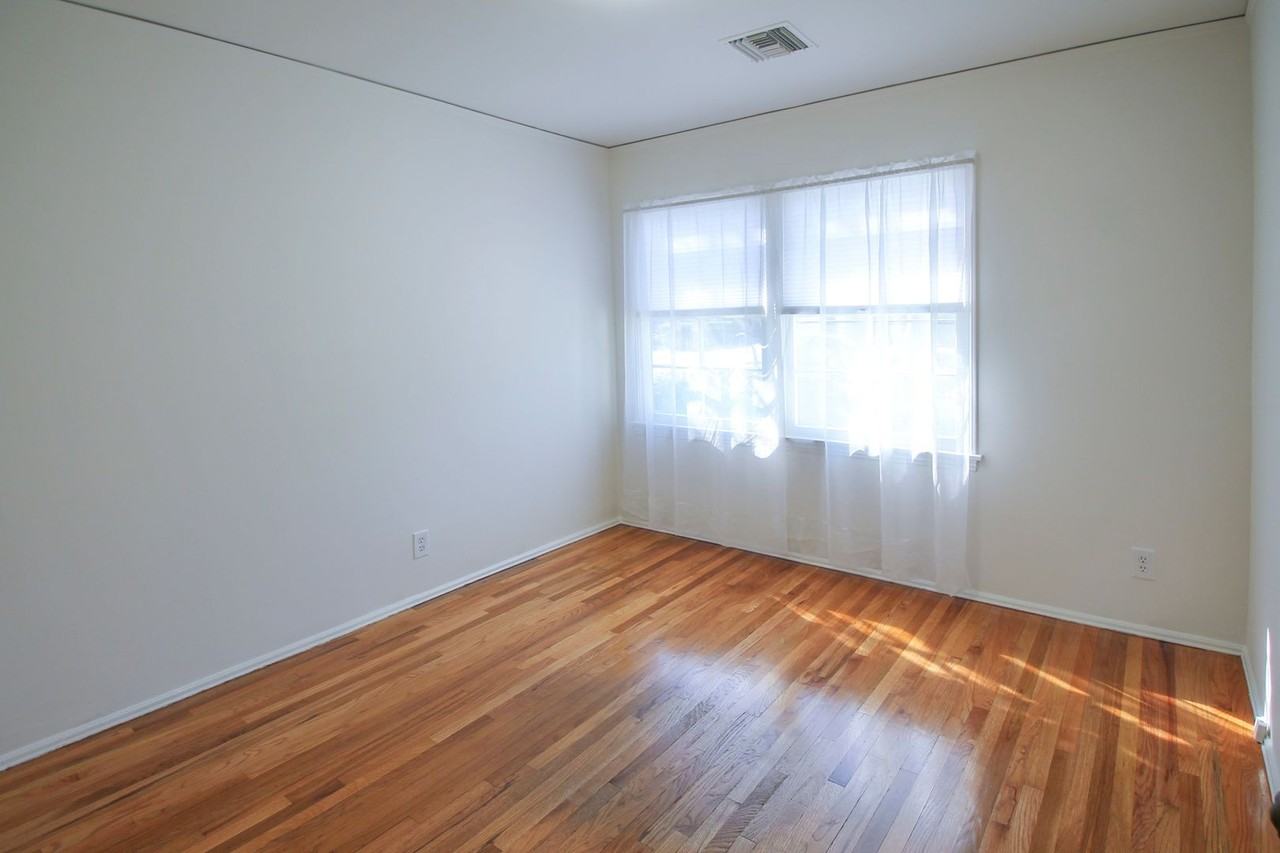 4426 Calhoun Ave - Photo 3 of 19