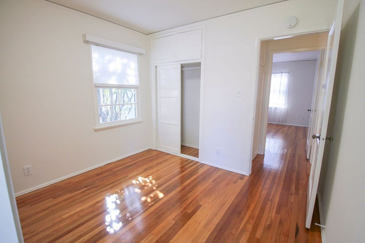 4426 Calhoun Ave - Photo 5 of 19
