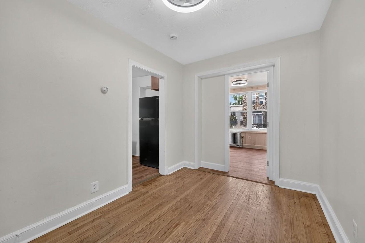 1642 Rosedale St Ne - Photo 3 of 13
