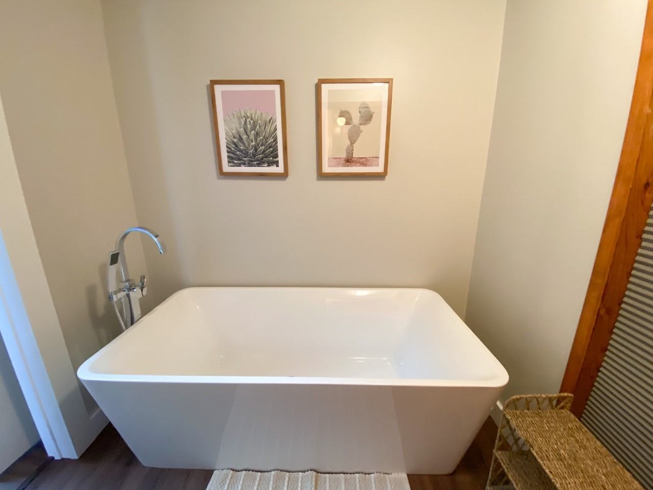 207 W 28th St - Photo 5 of 10
