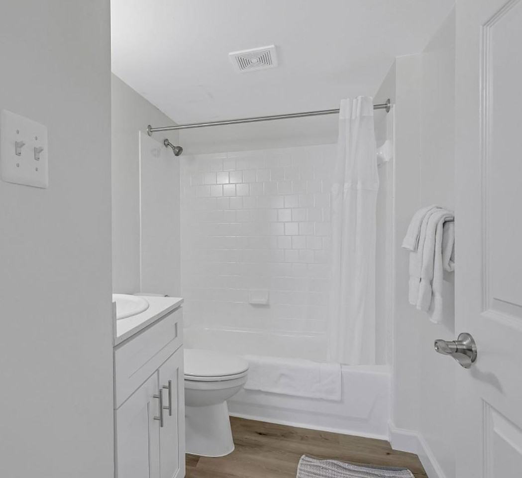 3042 Stanton Rd Se - Photo 6 of 11
