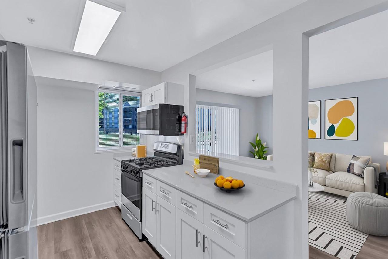 3068 Stanton Rd Se - Photo 3 of 11