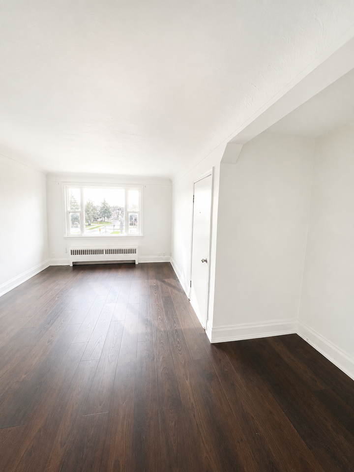 310 Speedvale Avenue East - Photo 7 of 12