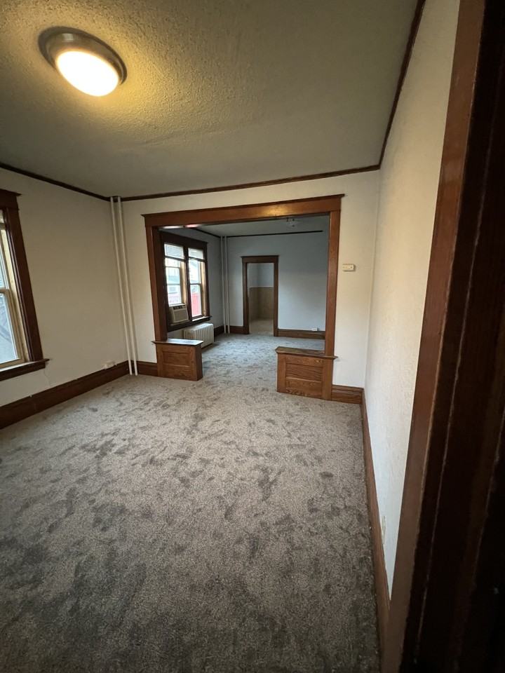 1139 10th St N #1141A - Photo 2 of 9