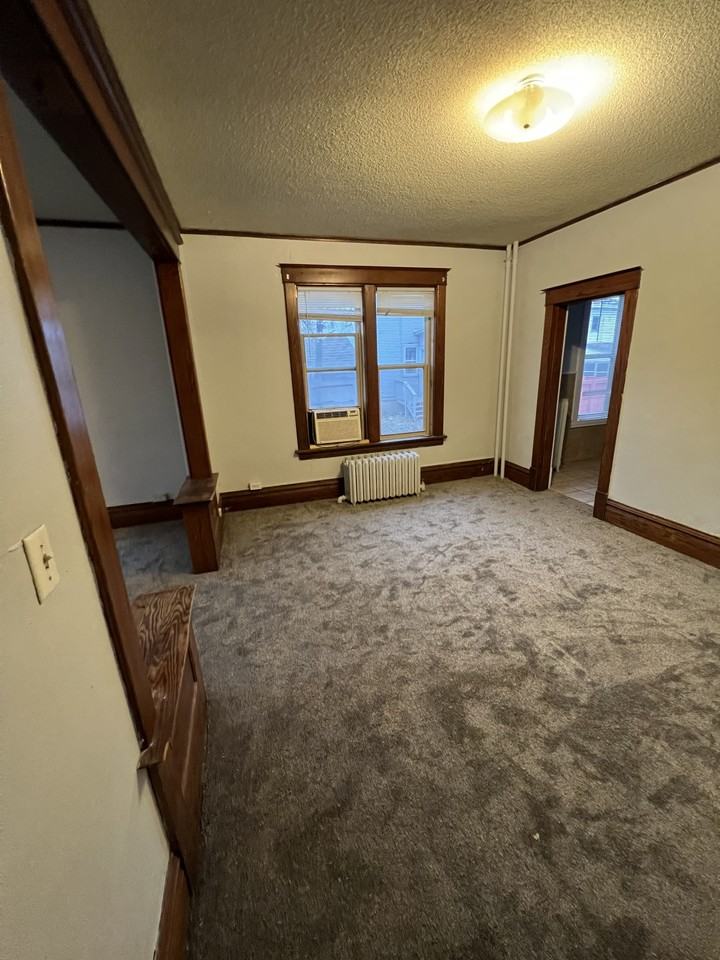 1139 10th St N #1141A - Photo 3 of 9