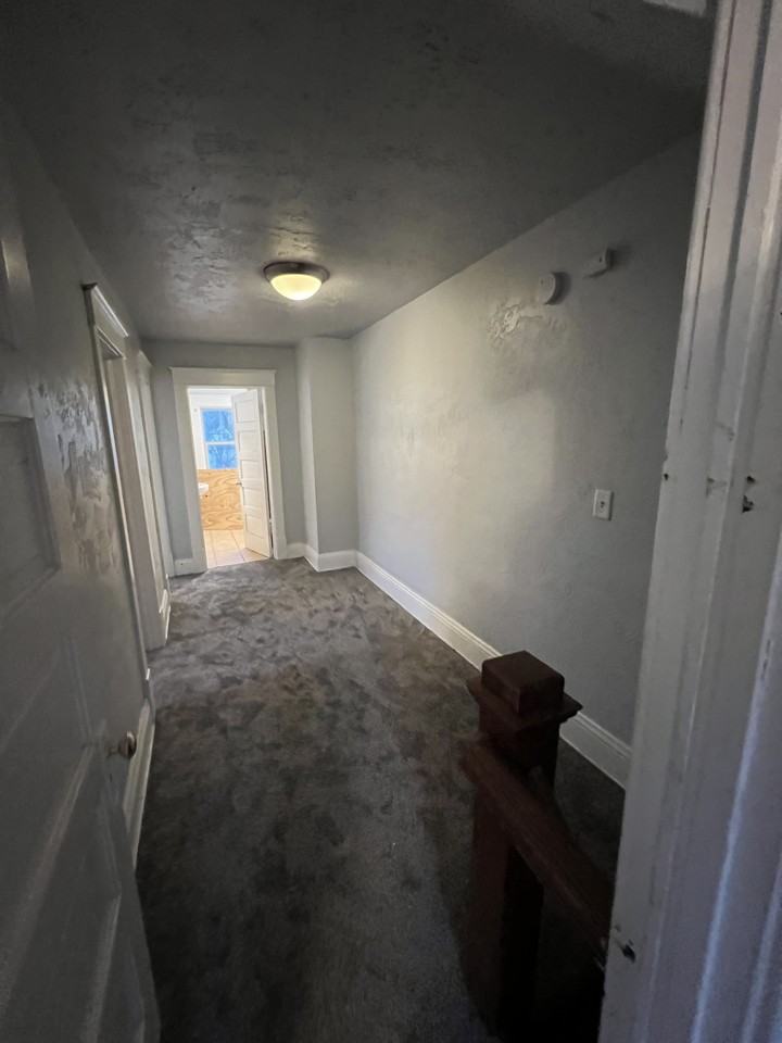 1139 10th St N #1141A - Photo 6 of 9