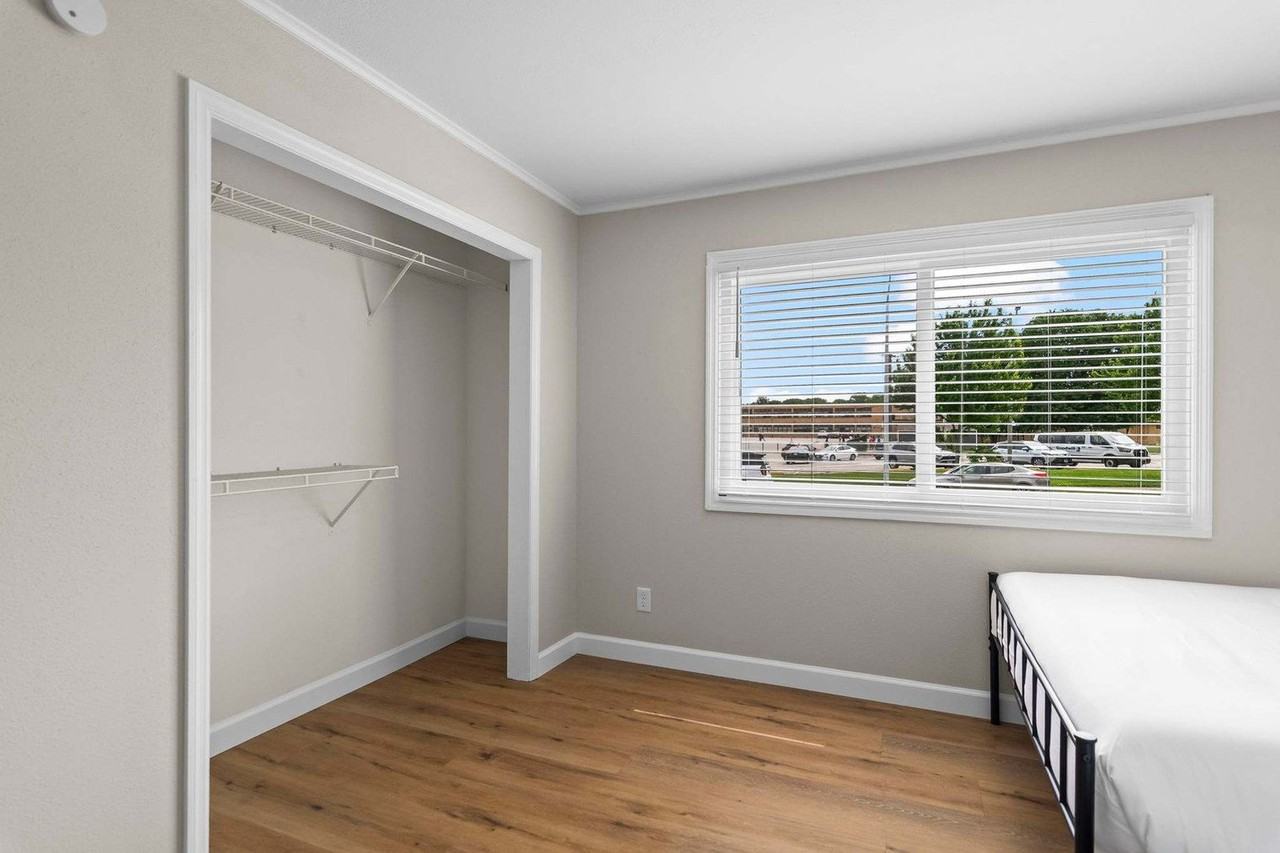 2309 Cherry Hills Drive - Photo 4 of 19