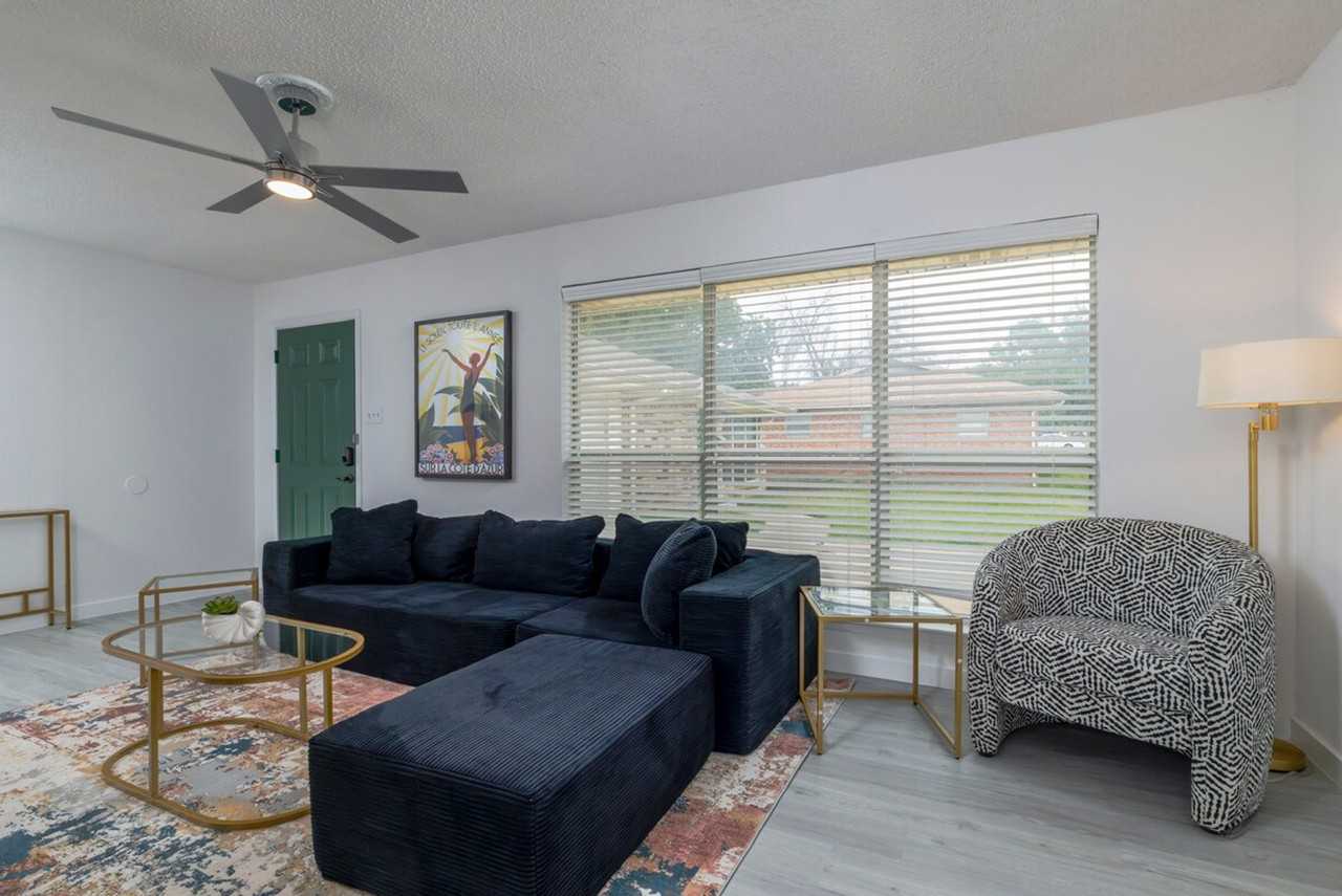 420 Wilshire Dr #1575055P - Photo 2 of 31