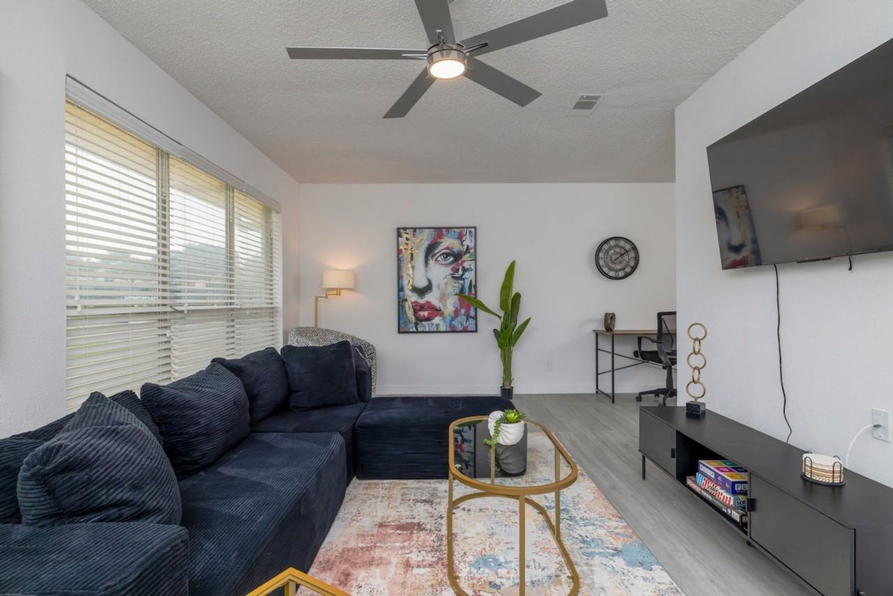 420 Wilshire Dr #1575055P - Photo 3 of 31