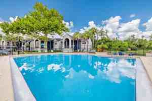 featured image of 949 Crowsnest Cir