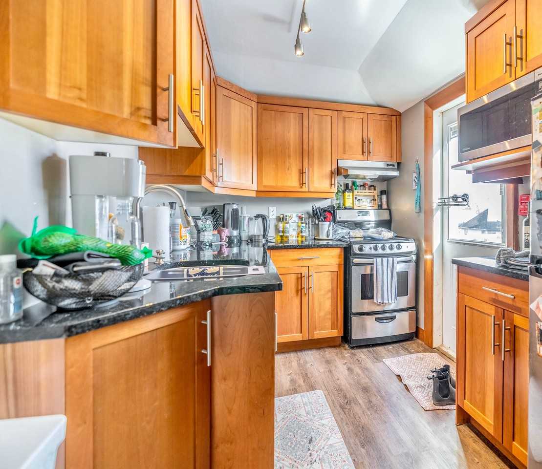 532 Wardlaw Avenue #3 - Photo 4 of 6