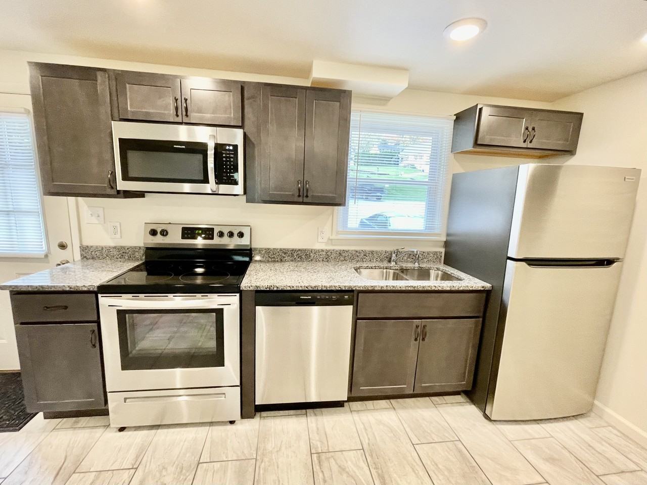 42 Pleasant Street - Photo 7 of 20