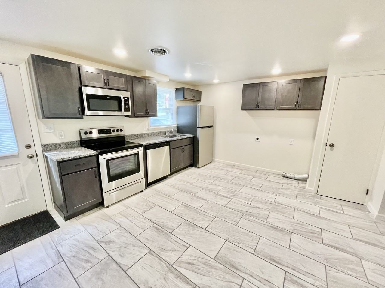 42 Pleasant Street - Photo 6 of 20