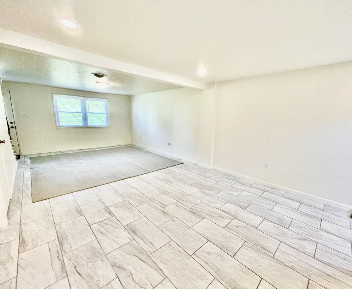 42 Pleasant Street - Photo 4 of 20