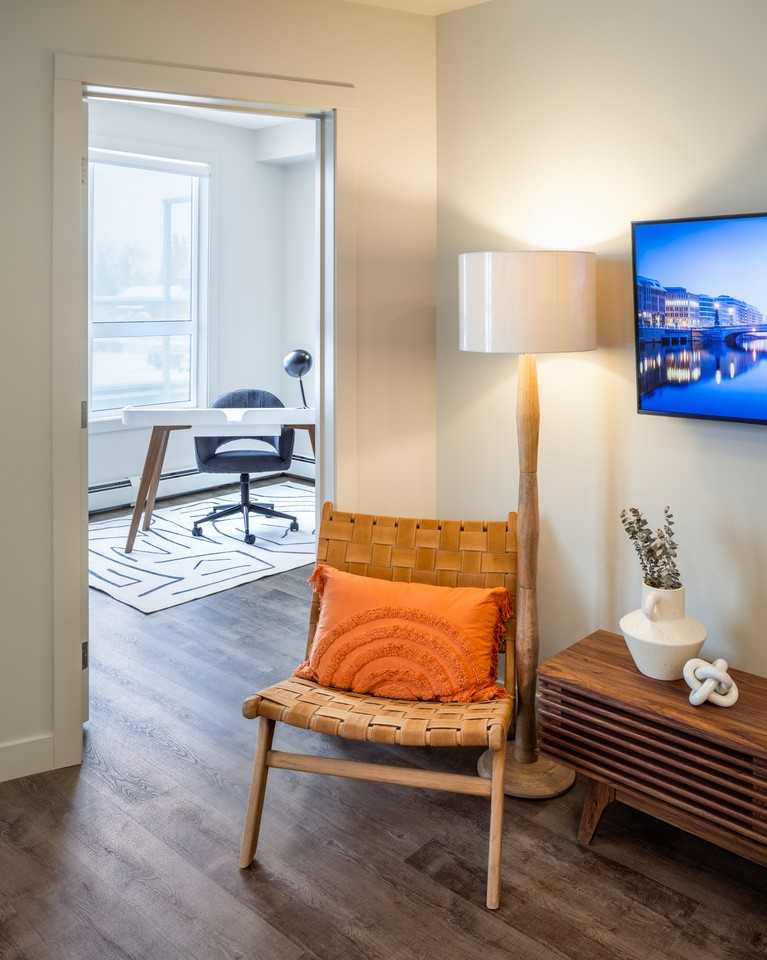 Catalyst Luxury Residences - Photo 7 of 18