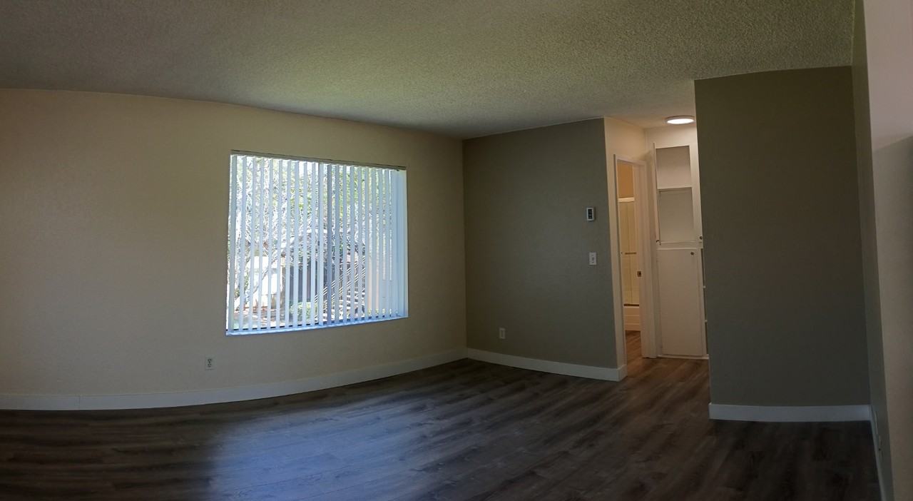 315 E. 30th StUnit D #D - Photo 6 of 18