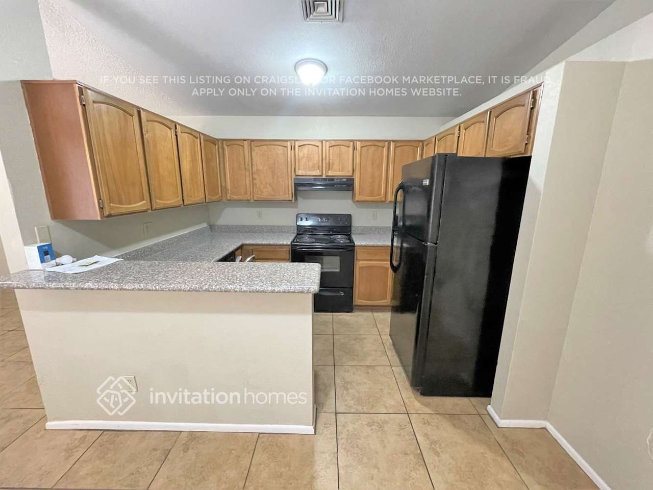 16026 S Catalina St - Photo 5 of 15