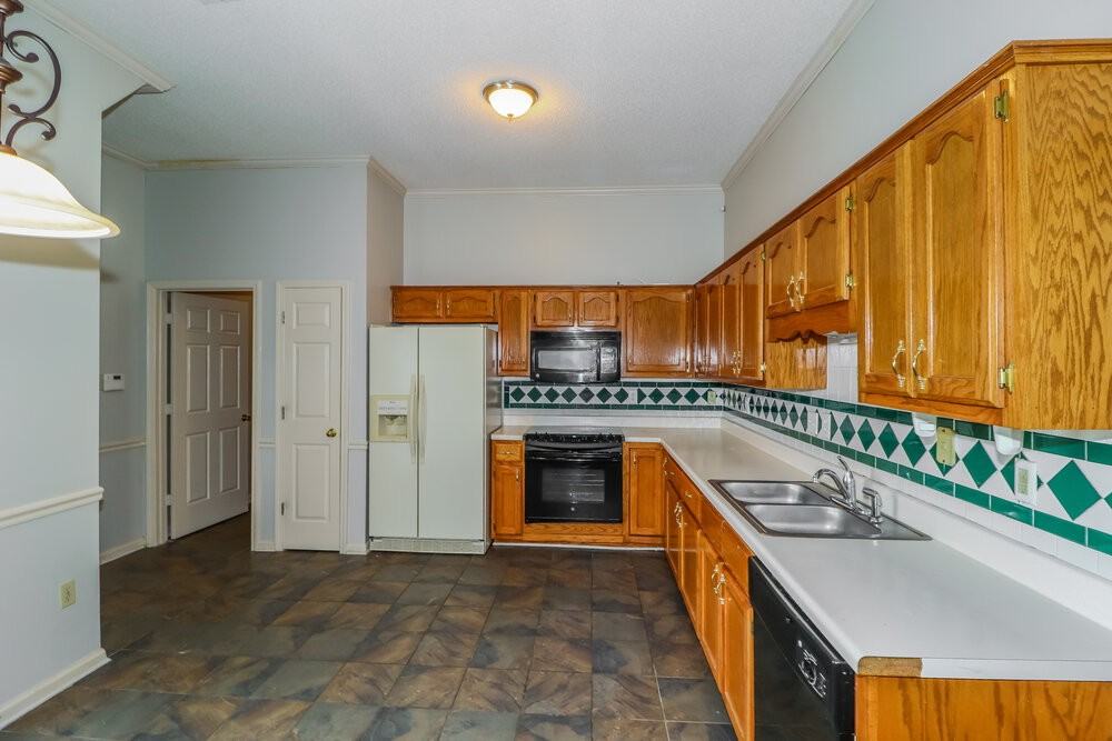 1964 Bohemia Dr - Photo 7 of 16