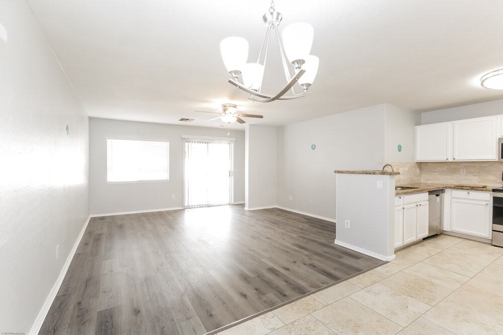 16224 W Pioneer St - Photo 6 of 16